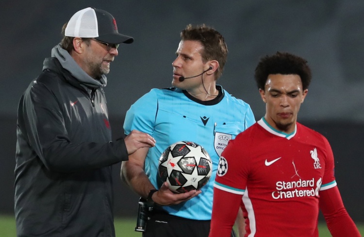 图片报：施洛特贝克对科瓦奇的比赛风格不满意（图片报：施洛特贝克不满科瓦奇的战术风格）