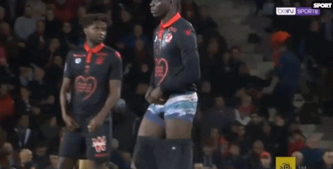 欧冠战报：马杜埃凯双响，马丁内利破门，阿森纳3-0布鲁日