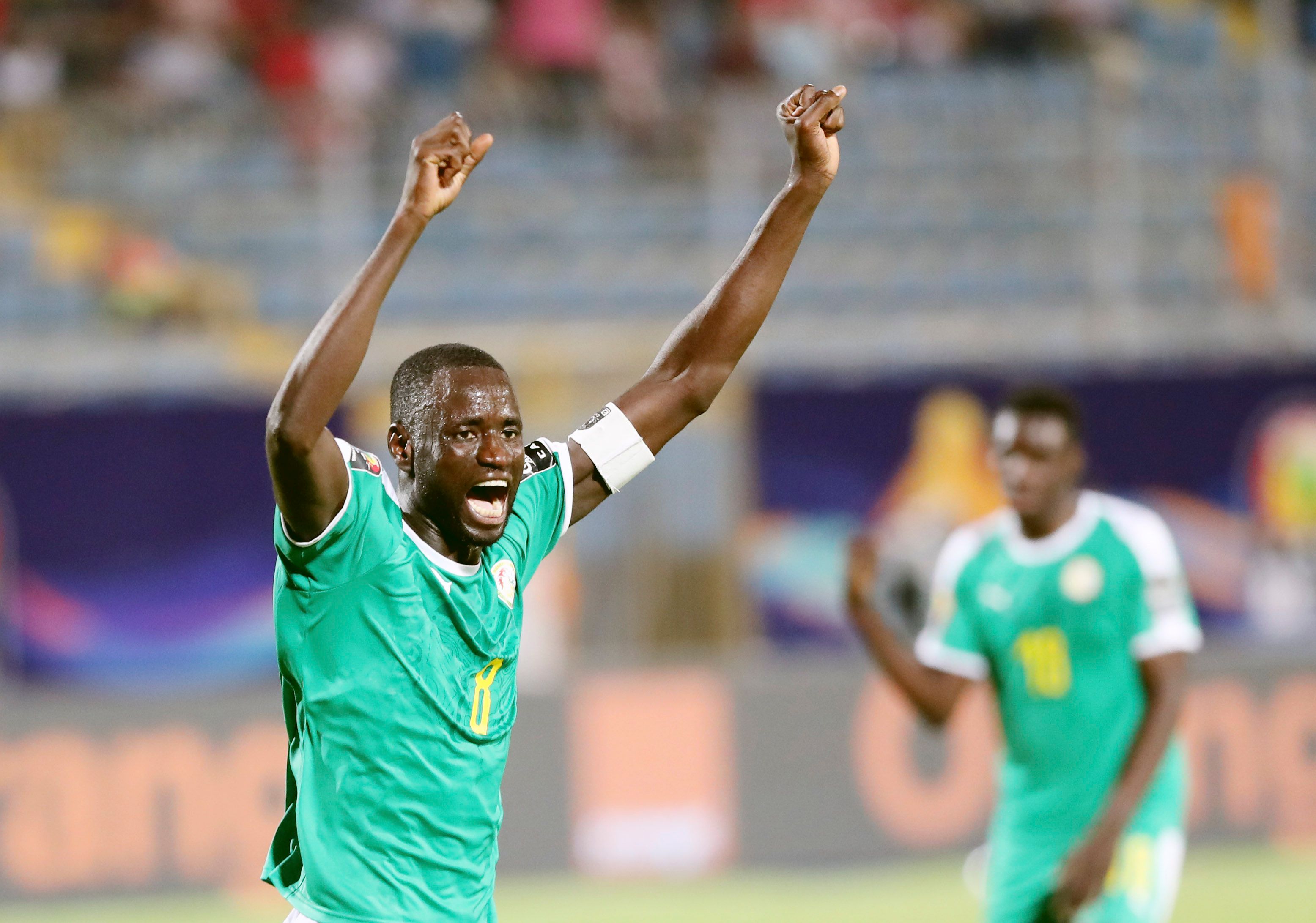 日本男篮表现惊艳观众（日本男篮神勇发挥震撼全场）