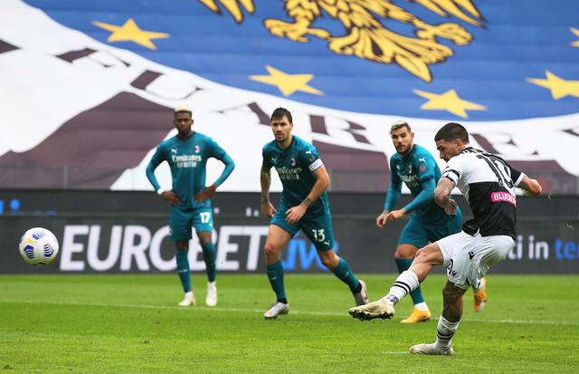 TyC名记：皇马已经告知尼科-帕斯，他们想在冬窗将其回购（TyC记者：皇马已通知尼科-帕斯，计划在冬窗启动回购）