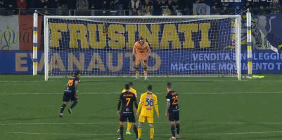 马里主帅：感谢FIFA，我的两名球员受伤了，将缺席一段时间（马里主帅致谢FIFA：两名球员受伤将缺阵一段时间）