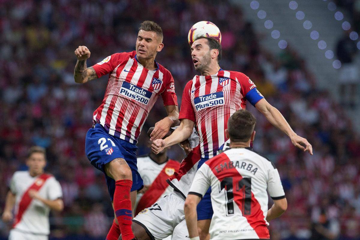 曼城斯特林关键进球锁定三分（斯特林制胜球助曼城全取三分）