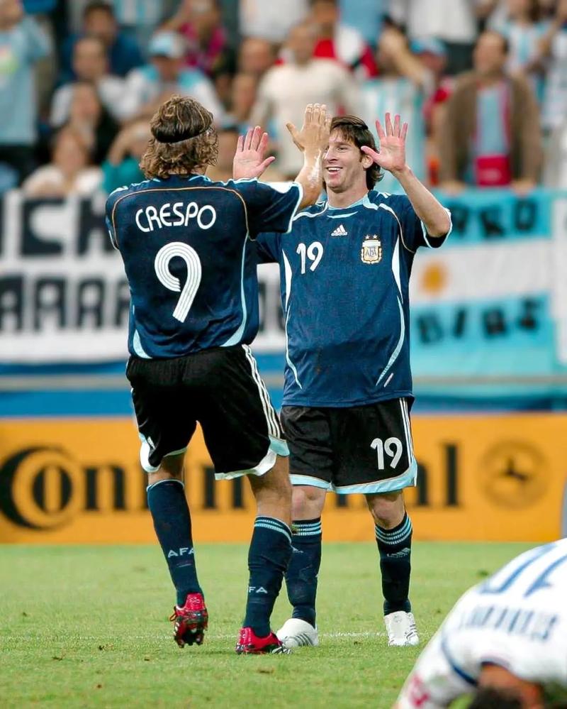 莫兰特35分 灰熊主场击败鹈鹕（莫兰特35分领衔，灰熊主场力克鹈鹕）