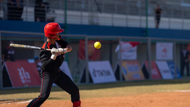 妻子祝贺塞鸟：无比骄傲，你就像一道光照亮了我们全家的生活（妻子深情贺塞鸟：无比自豪，你是照亮全家的那束光）