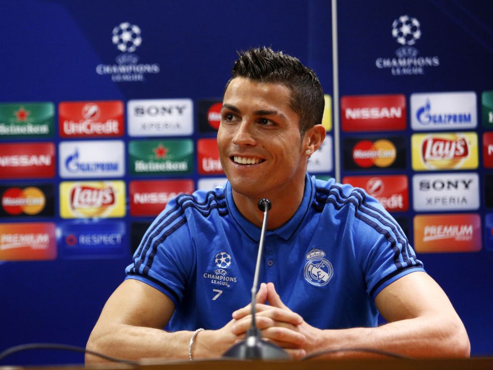 罗马诺：加纳乔将切尔西视为首选下家，球员已就此展开沟通（罗马诺：加纳乔首选加盟切尔西，双方已开始接触）