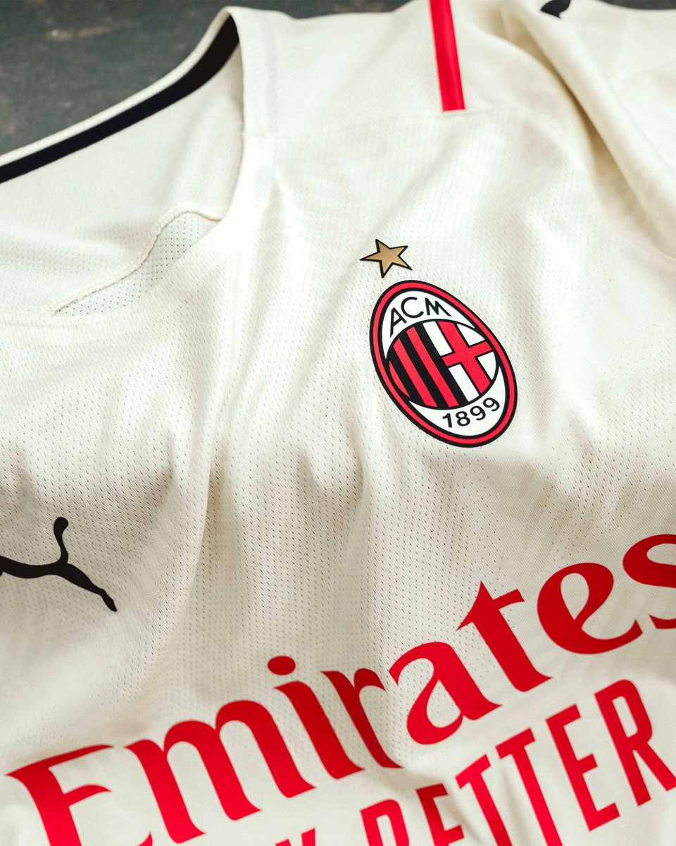 懂球帝12周年120大瞬间1／8决赛：重磅来袭，谁将通往八强？（懂球帝12周年120大瞬间1／8决战打响：谁能挺进八强？）